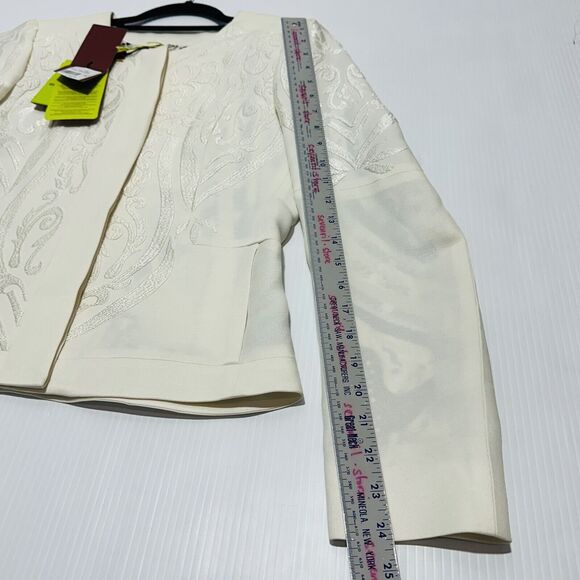 ETRO 44 US/8 Milano Jacket White Silk Lined embroidered Button Front NWT $3550 - Picture 4 of 9